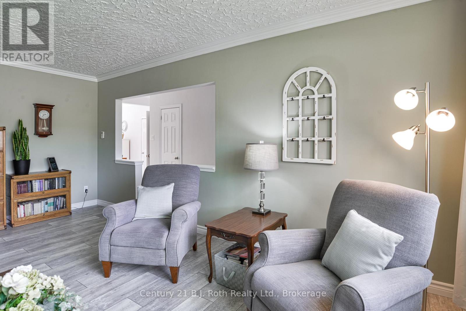 7 Charles Road, Orillia, Ontario  L3V 3H3 - Photo 13 - S13157458