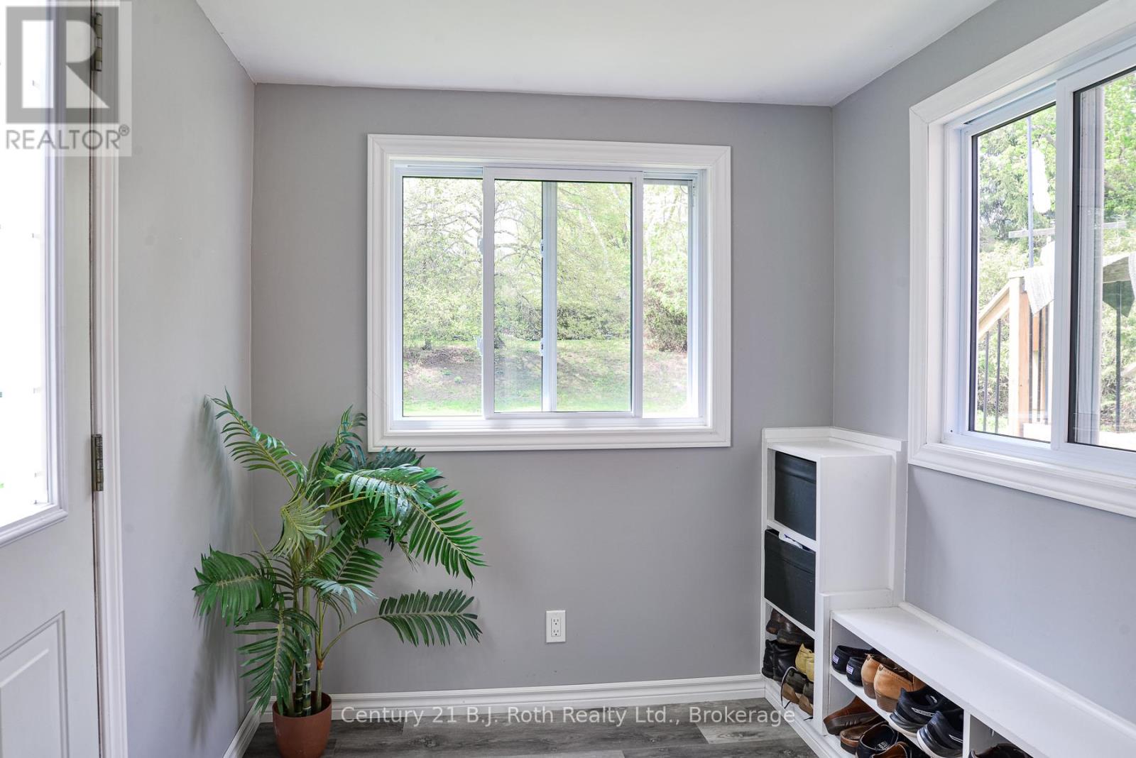 7 Charles Road, Orillia, Ontario  L3V 3H3 - Photo 6 - S13157458