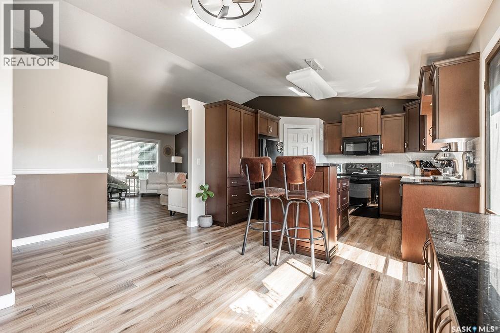 671 Fairbrother Place, Saskatoon, Saskatchewan  S7S 1J2 - Photo 13 - SK033047