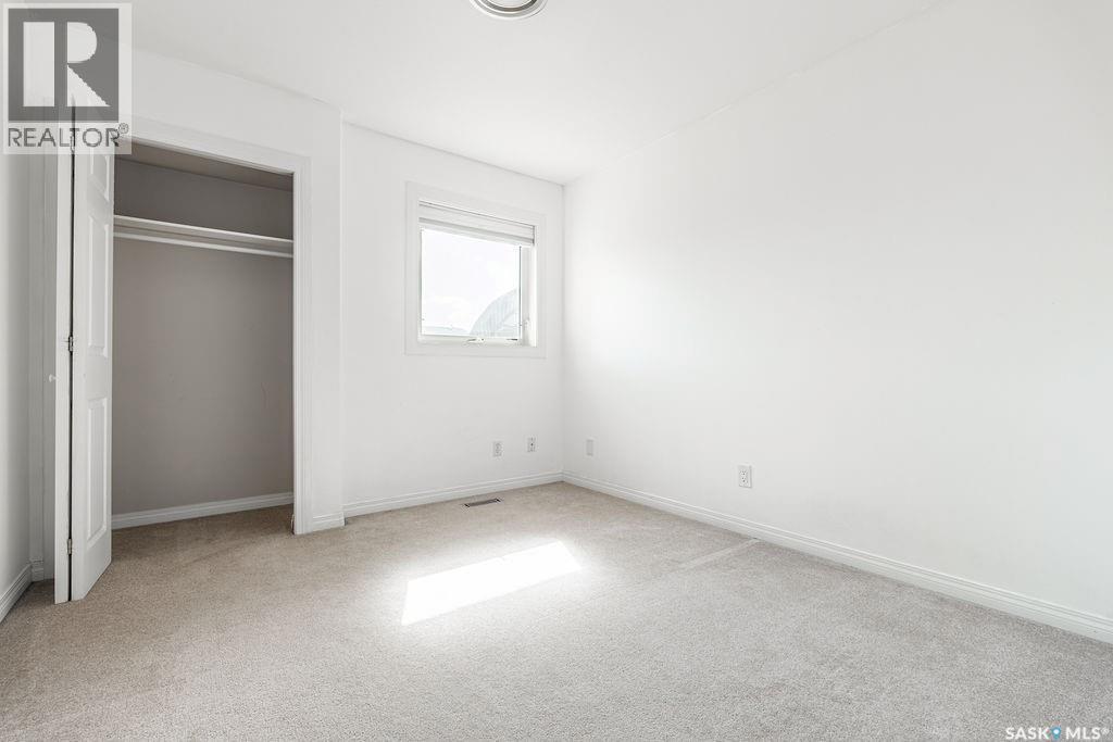 671 Fairbrother Place, Saskatoon, Saskatchewan  S7S 1J2 - Photo 27 - SK033047