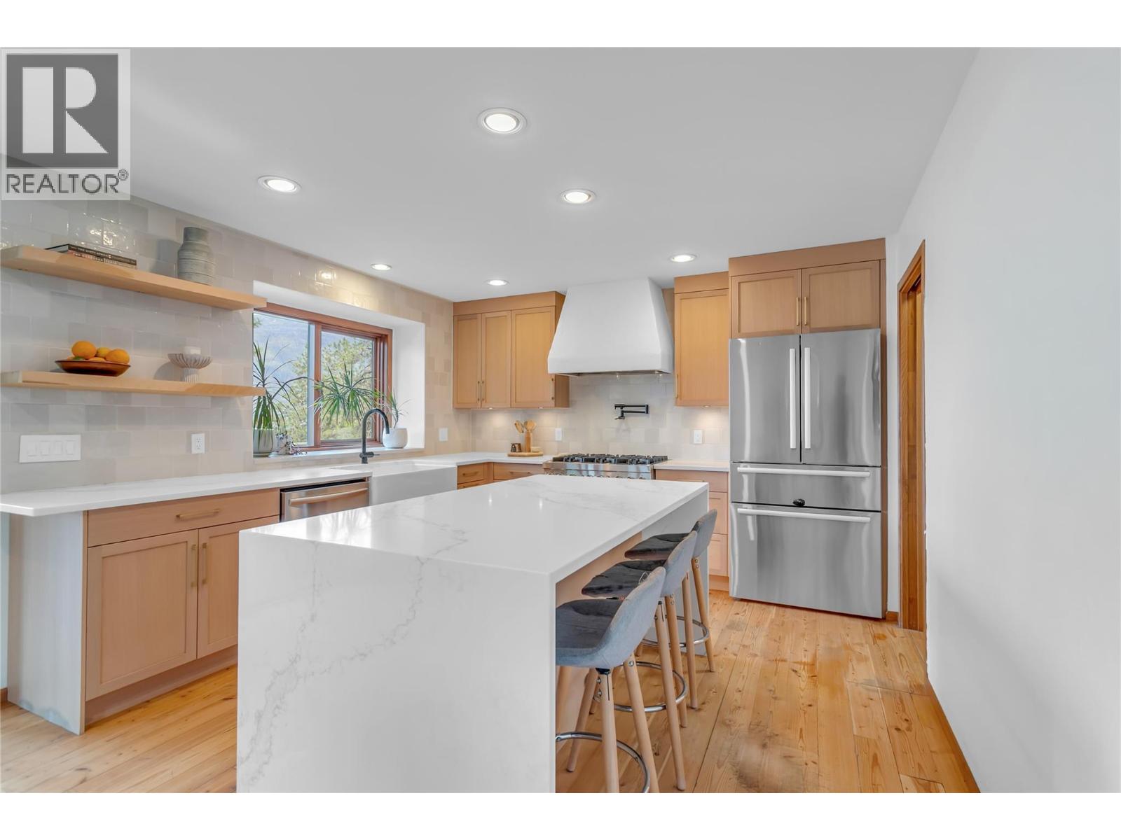 2020 Bennett Road, Kelowna, British Columbia  V1V 2C1 - Photo 12 - 10384305