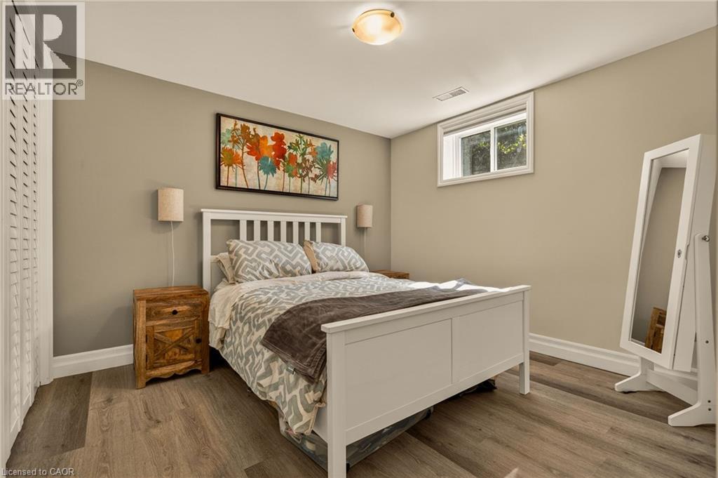 1396 Niels Avenue, Burlington, Ontario  L7P 2E4 - Photo 34 - 40832272