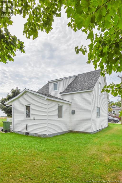 310 Jd Gauthier Boulevard, Shippagan, New Brunswick  E8S 1R4 - Photo 8 - NB140058