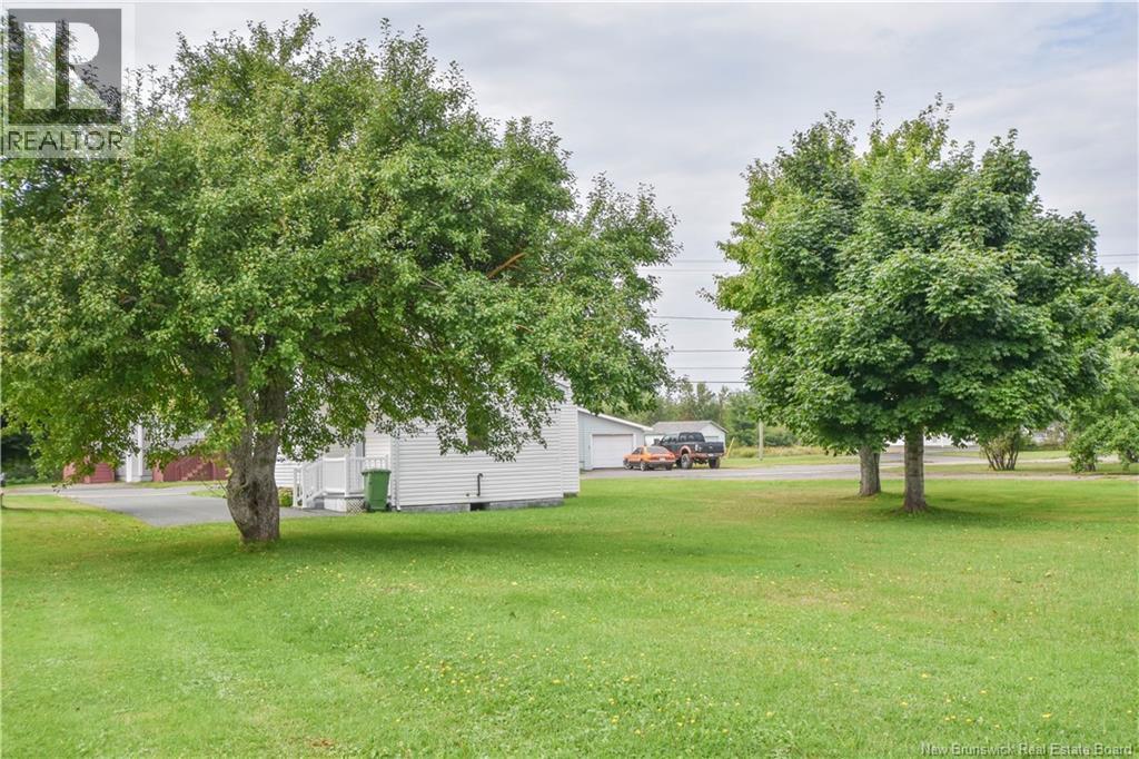 310 Jd Gauthier Boulevard, Shippagan, New Brunswick  E8S 1R4 - Photo 6 - NB140058