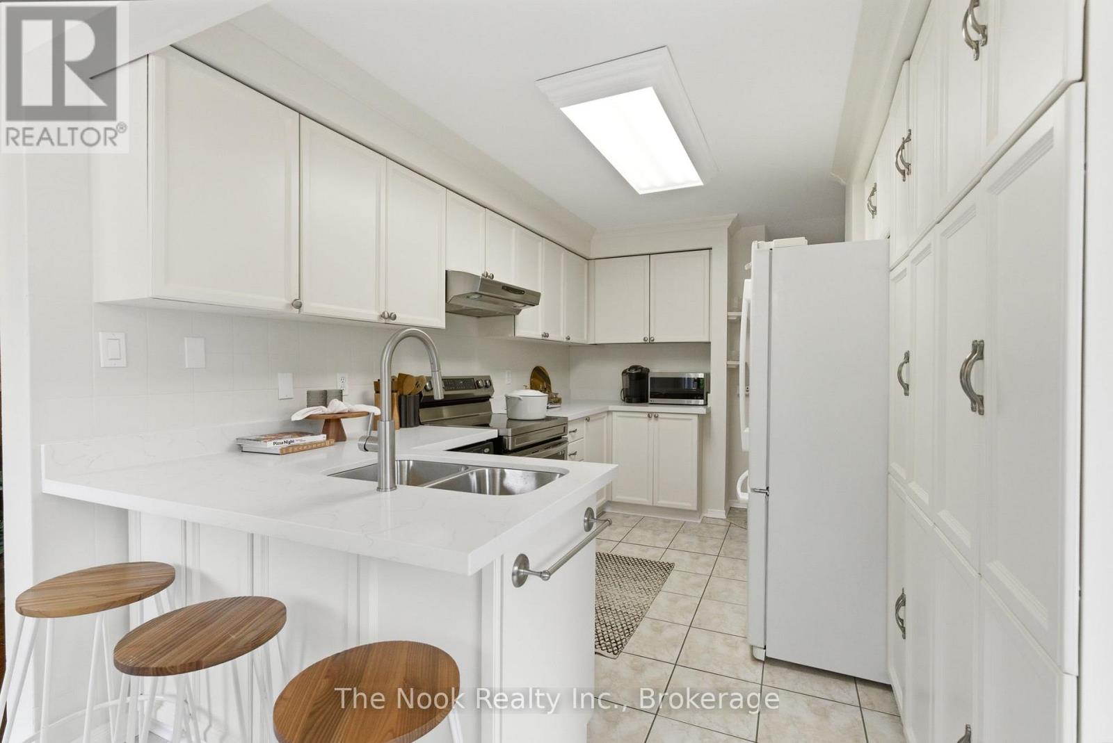 715 Anderson Street, Whitby, Ontario L1N 3W1 - Photo 14 - E13157198