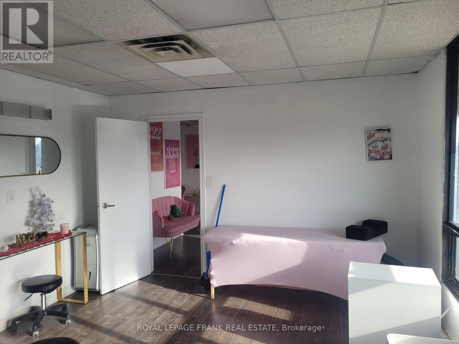 Suite 204 - 1500 King Street W, Clarington, Ontario  L1E 1H5 - Photo 3 - E13157230