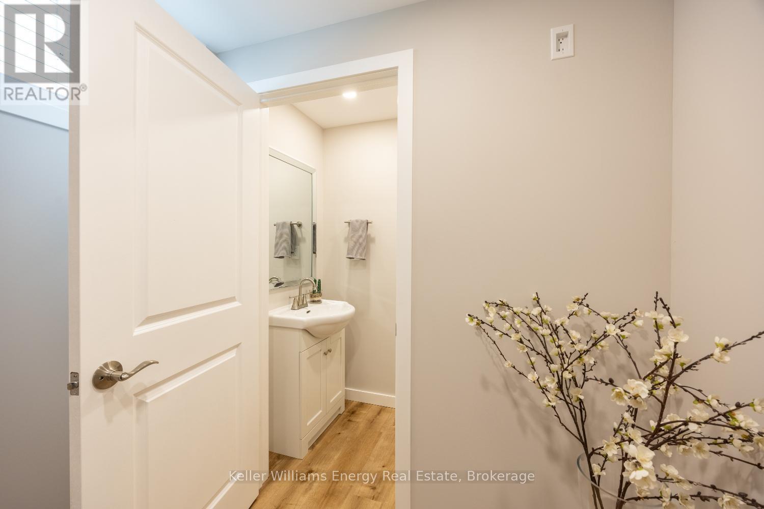 19 St Augustine Drive, Whitby, Ontario  L1M 0L7 - Photo 34 - E13157450