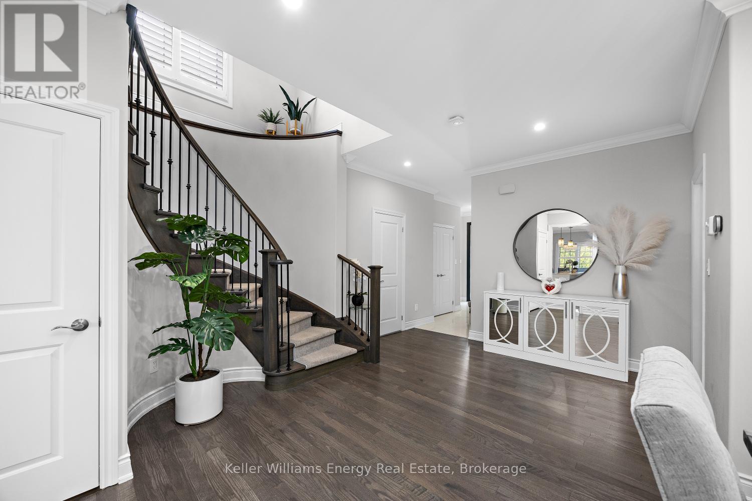 19 St Augustine Drive, Whitby, Ontario  L1M 0L7 - Photo 6 - E13157450