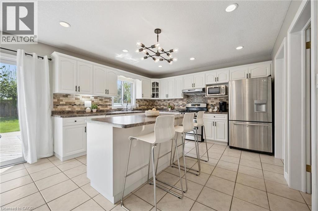 9 Erbach Street, Baden, Ontario  N3A 2L3 - Photo 15 - 40831454