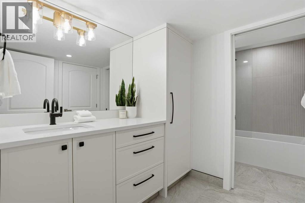 119 Canterville Road SW, Calgary, Alberta  T2W 4R2 - Photo 47 - A2308504