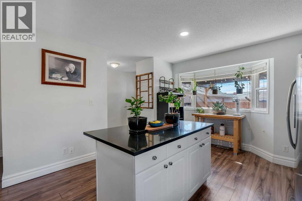 7911 47 Avenue NW, Calgary, Alberta  T3B 1Z2 - Photo 15 - A2312227