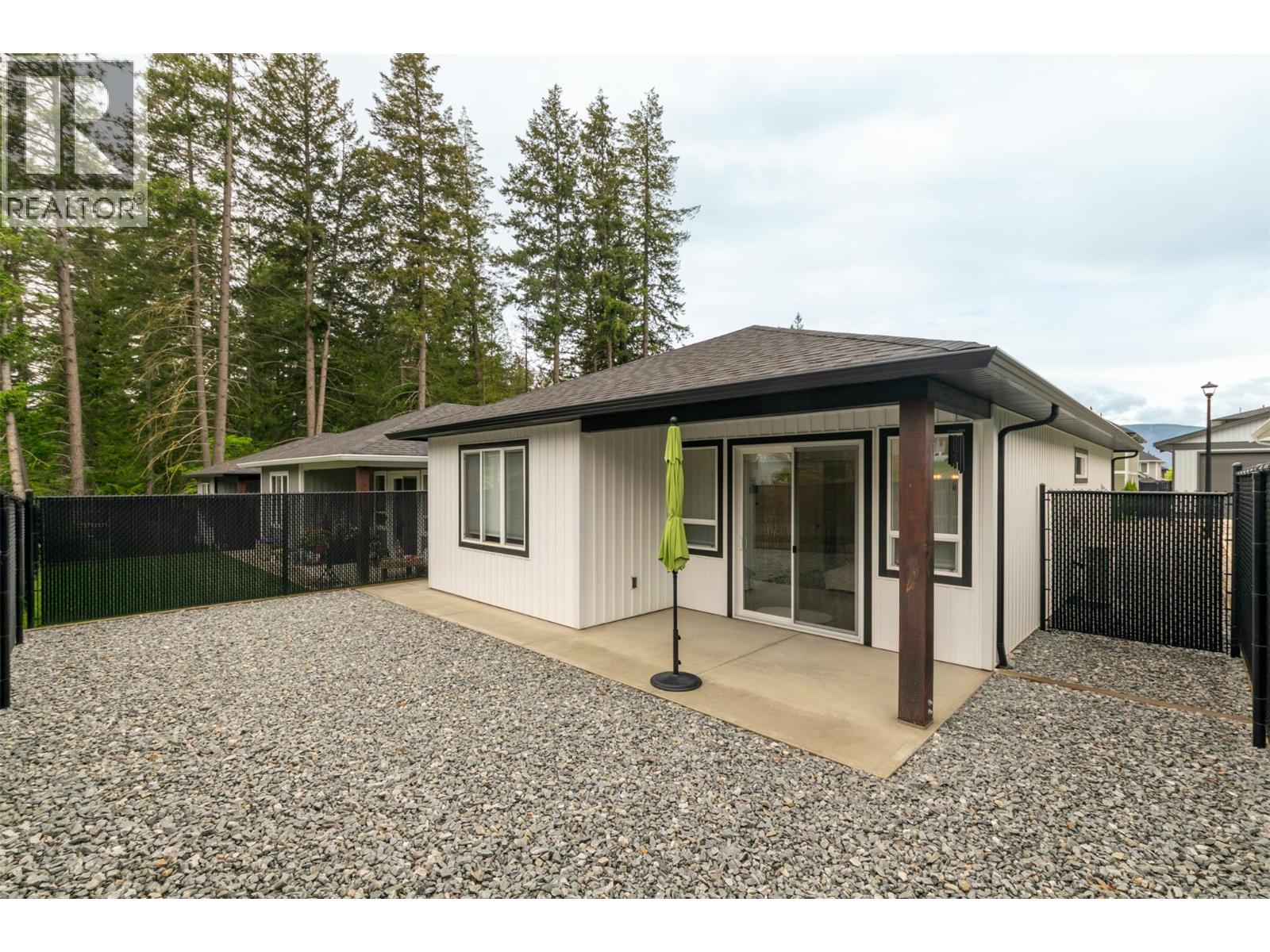 2334 6 Avenue SE, Salmon Arm, British Columbia  V1E 0H1 - Photo 29 - 10372404