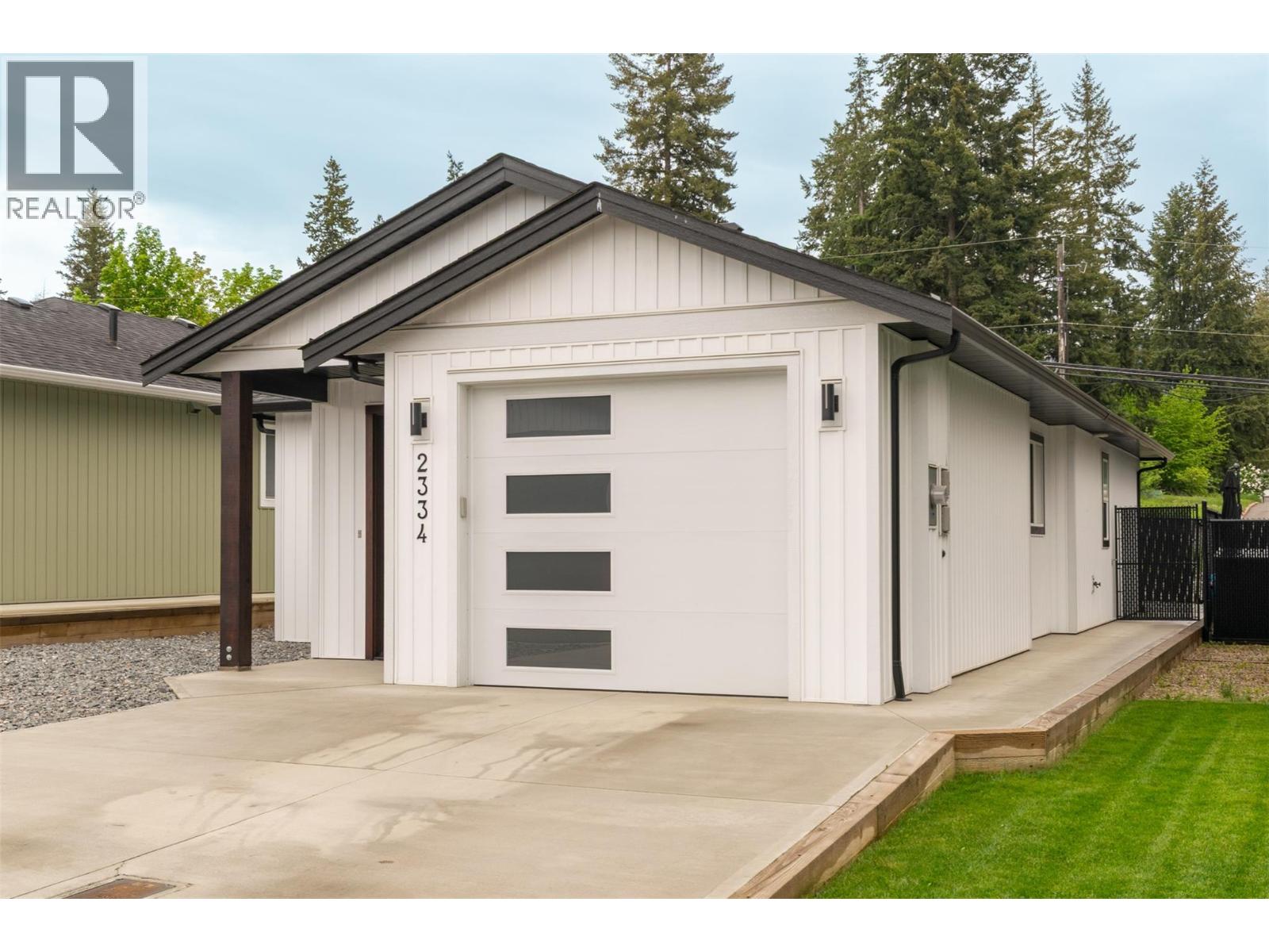 2334 6 Avenue SE, Salmon Arm, British Columbia  V1E 0H1 - Photo 3 - 10372404