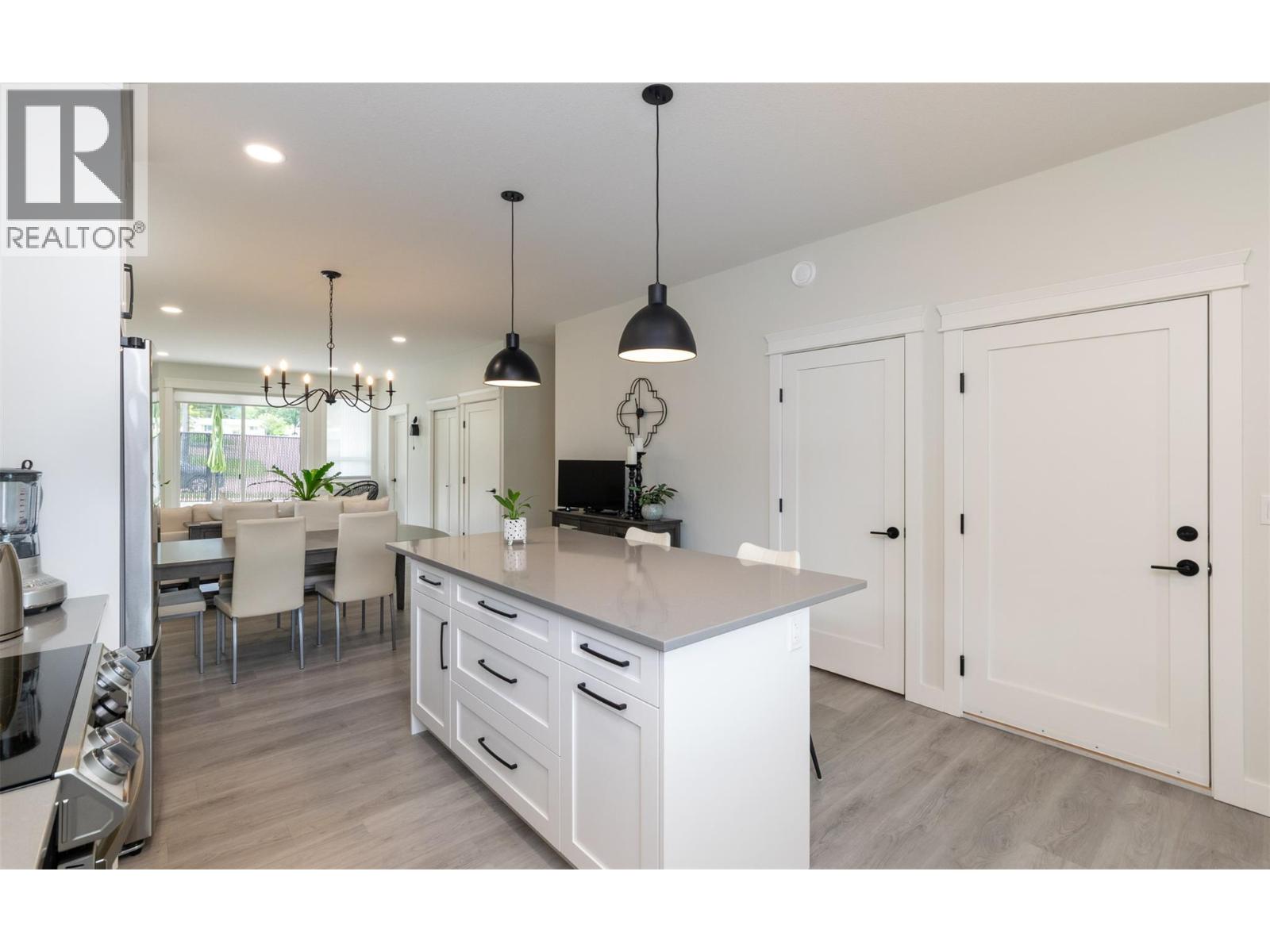 2334 6 Avenue SE, Salmon Arm, British Columbia  V1E 0H1 - Photo 9 - 10372404