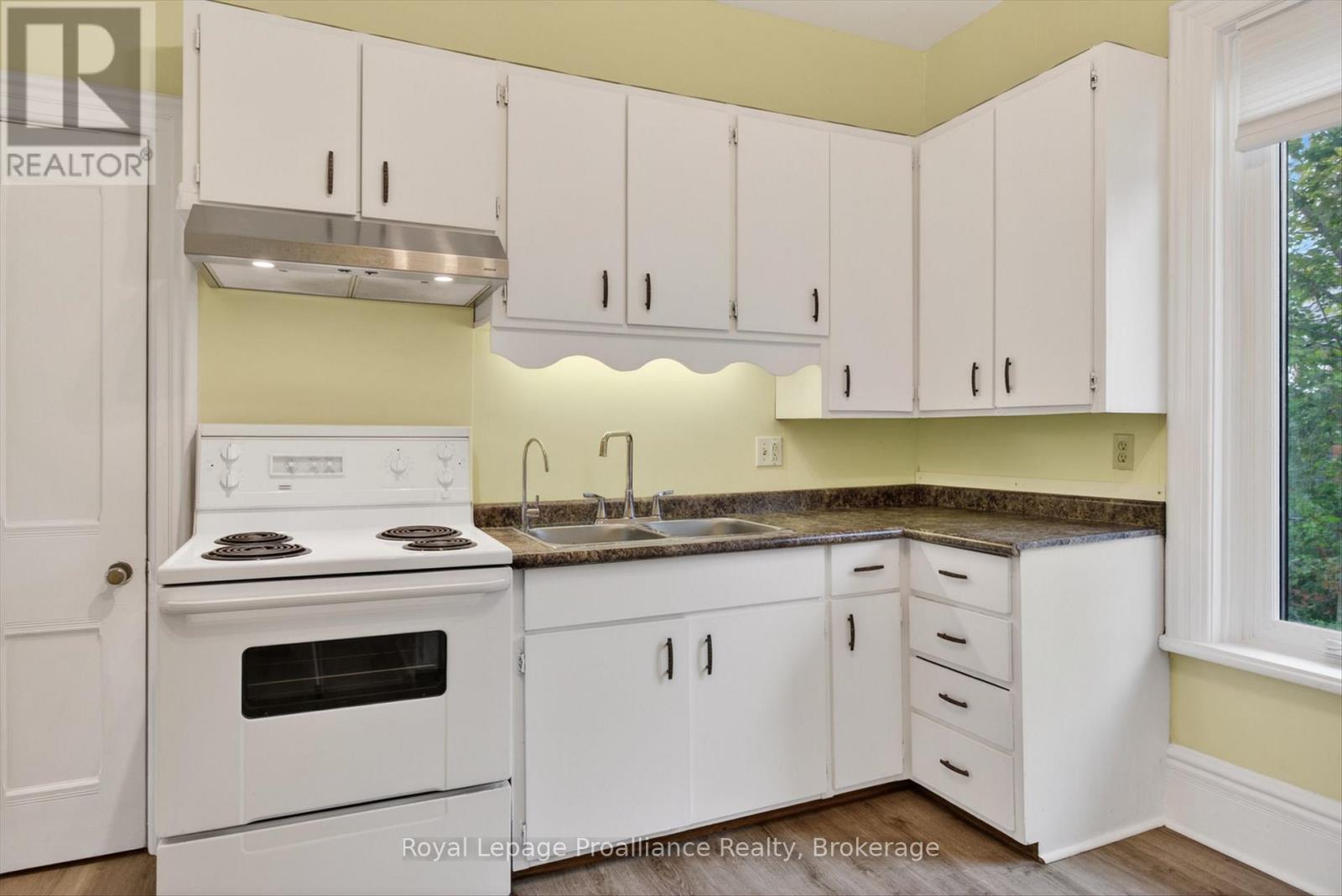 70 Wellington Street, Kawartha Lakes, Ontario  K9V 3N7 - Photo 8 - X13157134