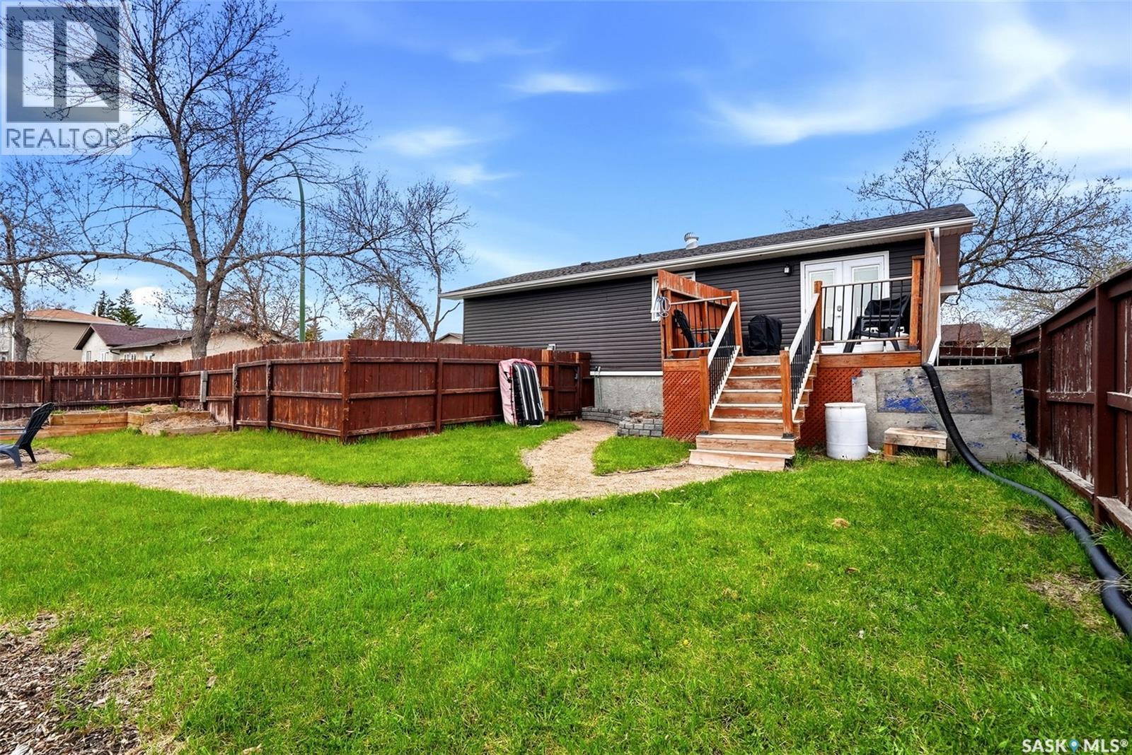 862 Worobetz Crescent N, Regina, Saskatchewan  S4X 2C3 - Photo 28 - SK036736