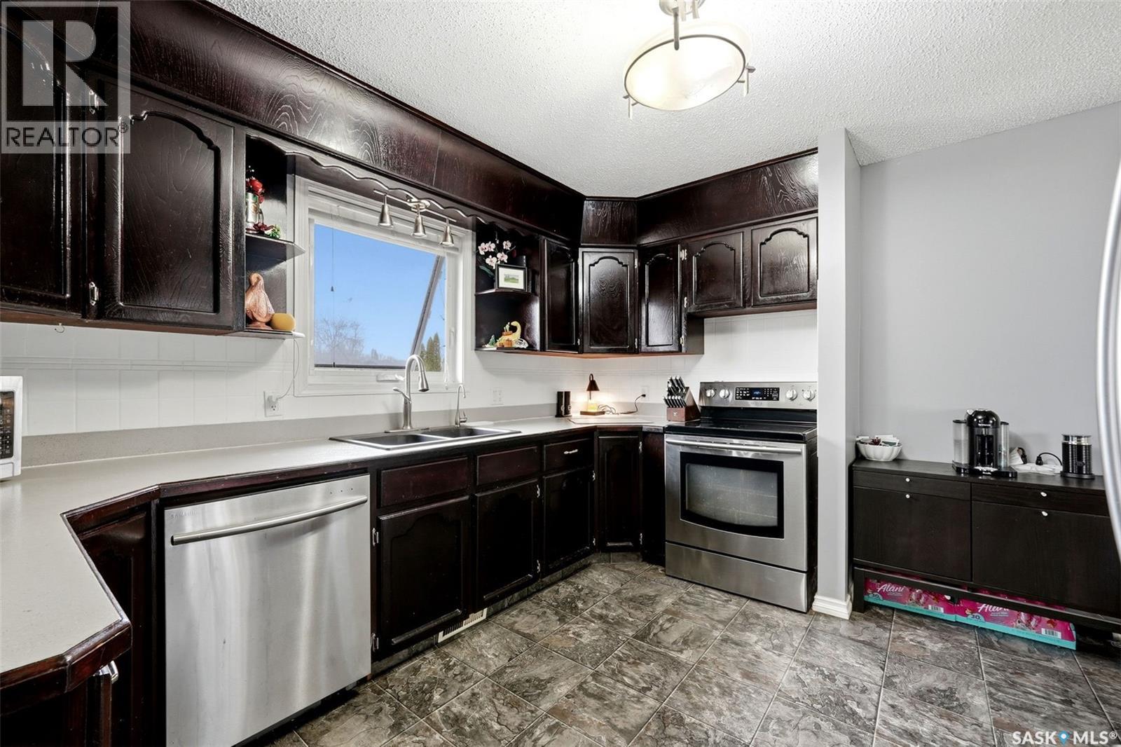 862 Worobetz Crescent N, Regina, Saskatchewan  S4X 2C3 - Photo 8 - SK036736
