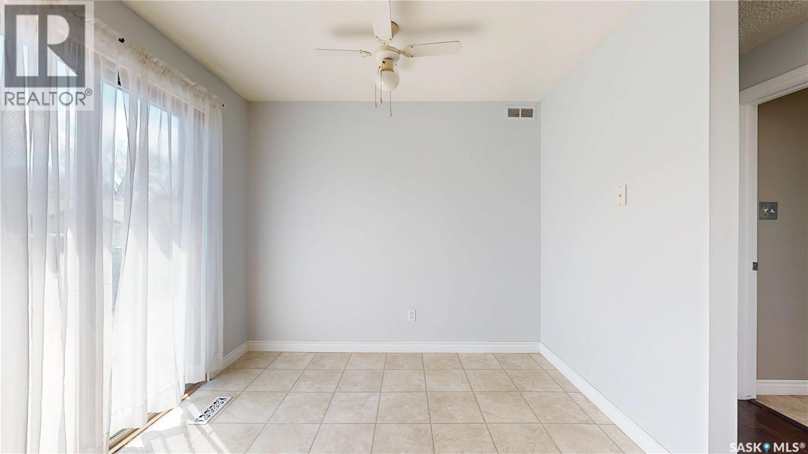 1134 Brown Street, Regina, Saskatchewan  S4N 6K6 - Photo 15 - SK036720
