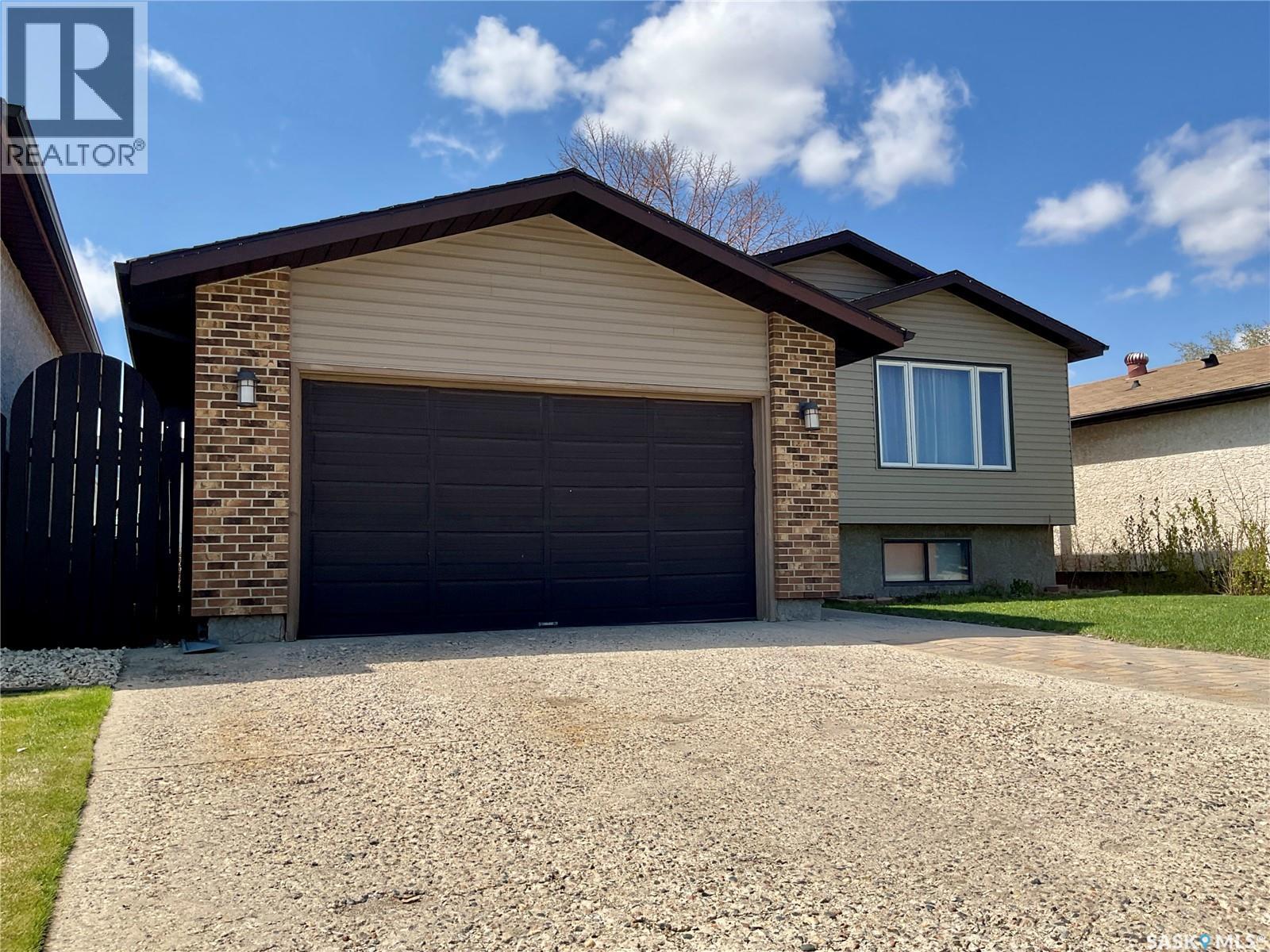 1134 Brown Street, Regina, Saskatchewan  S4N 6K6 - Photo 3 - SK036720