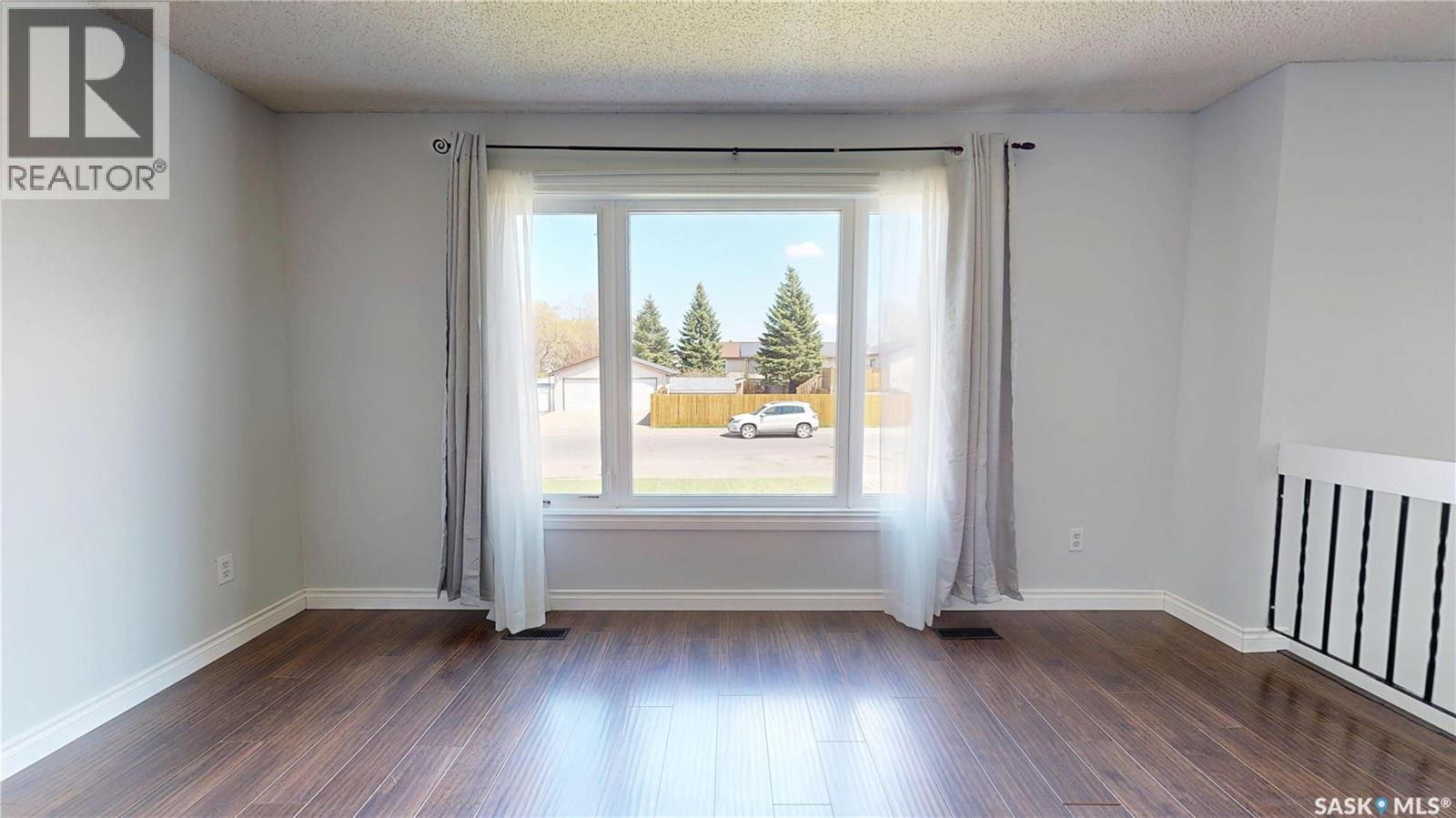 1134 Brown Street, Regina, Saskatchewan  S4N 6K6 - Photo 5 - SK036720
