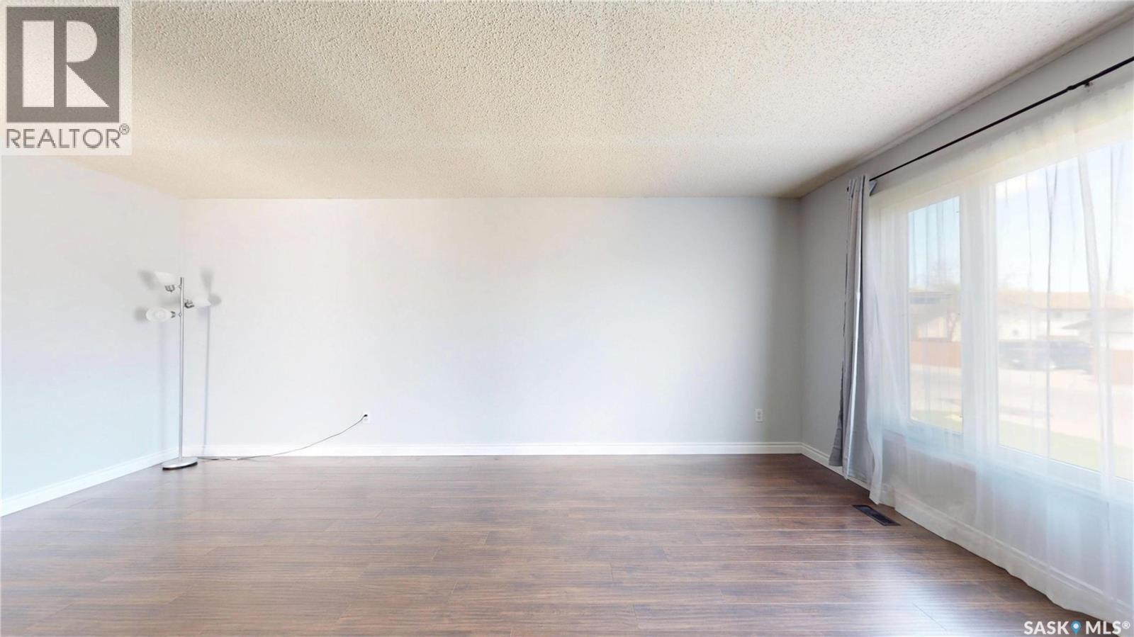 1134 Brown Street, Regina, Saskatchewan  S4N 6K6 - Photo 8 - SK036720