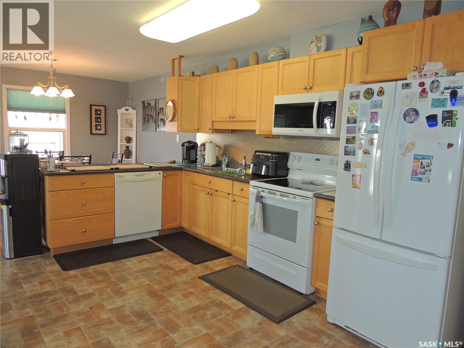 407 701 Henry Street, Estevan, Saskatchewan  S4A 2B7 - Photo 3 - SK036611