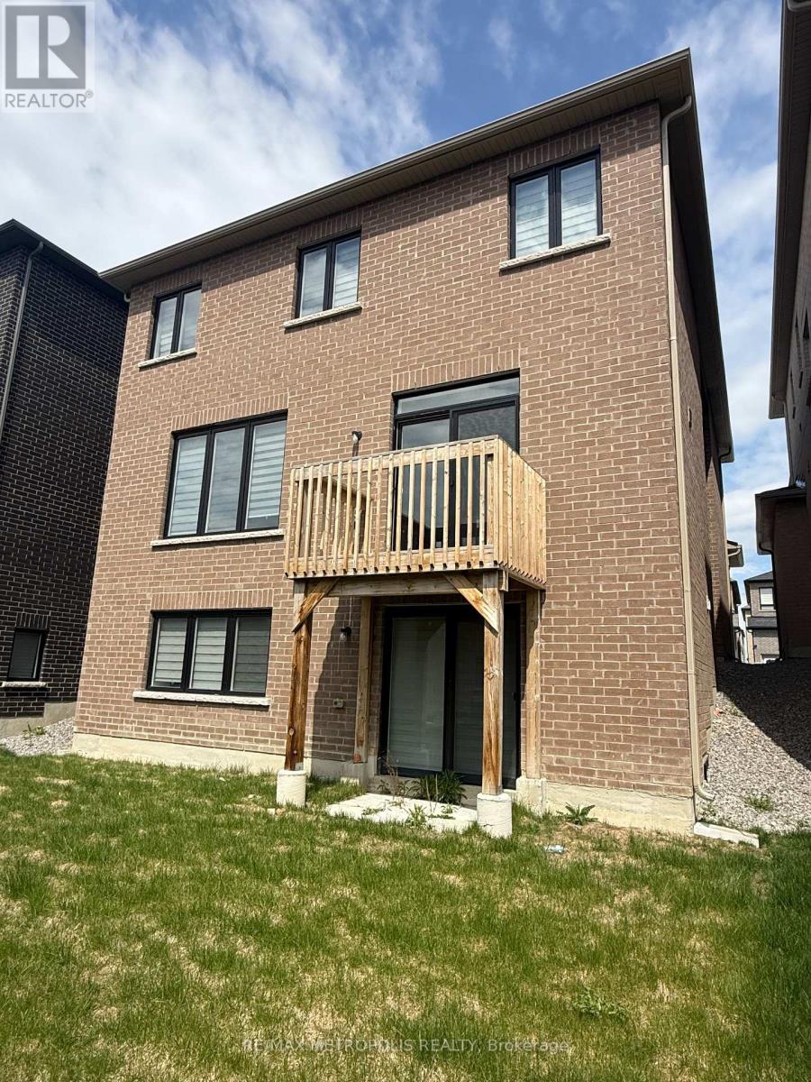 1207 Wilmington Avenue, Oshawa, Ontario  L1L 0T4 - Photo 11 - E13098118