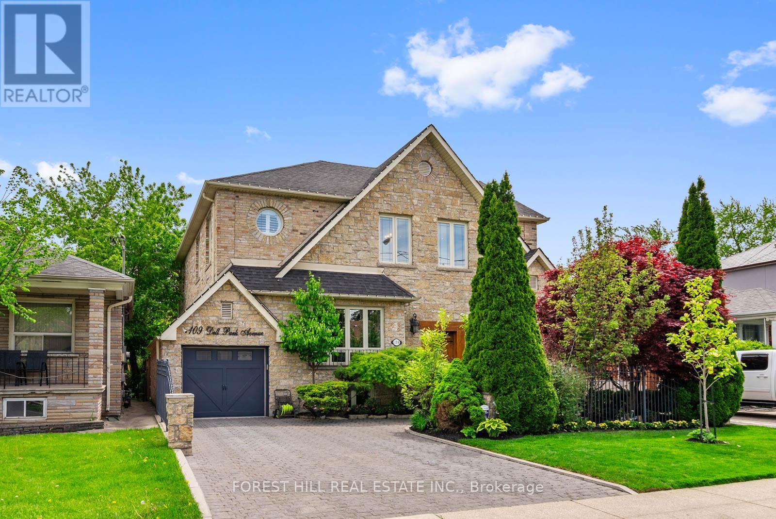109 DELL PARK AVENUE, Toronto, Ontario