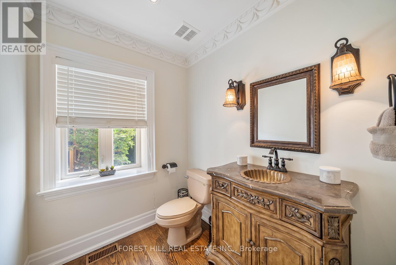 109 Dell Park Avenue, Toronto, Ontario  M6B 2V2 - Photo 24 - C13157214
