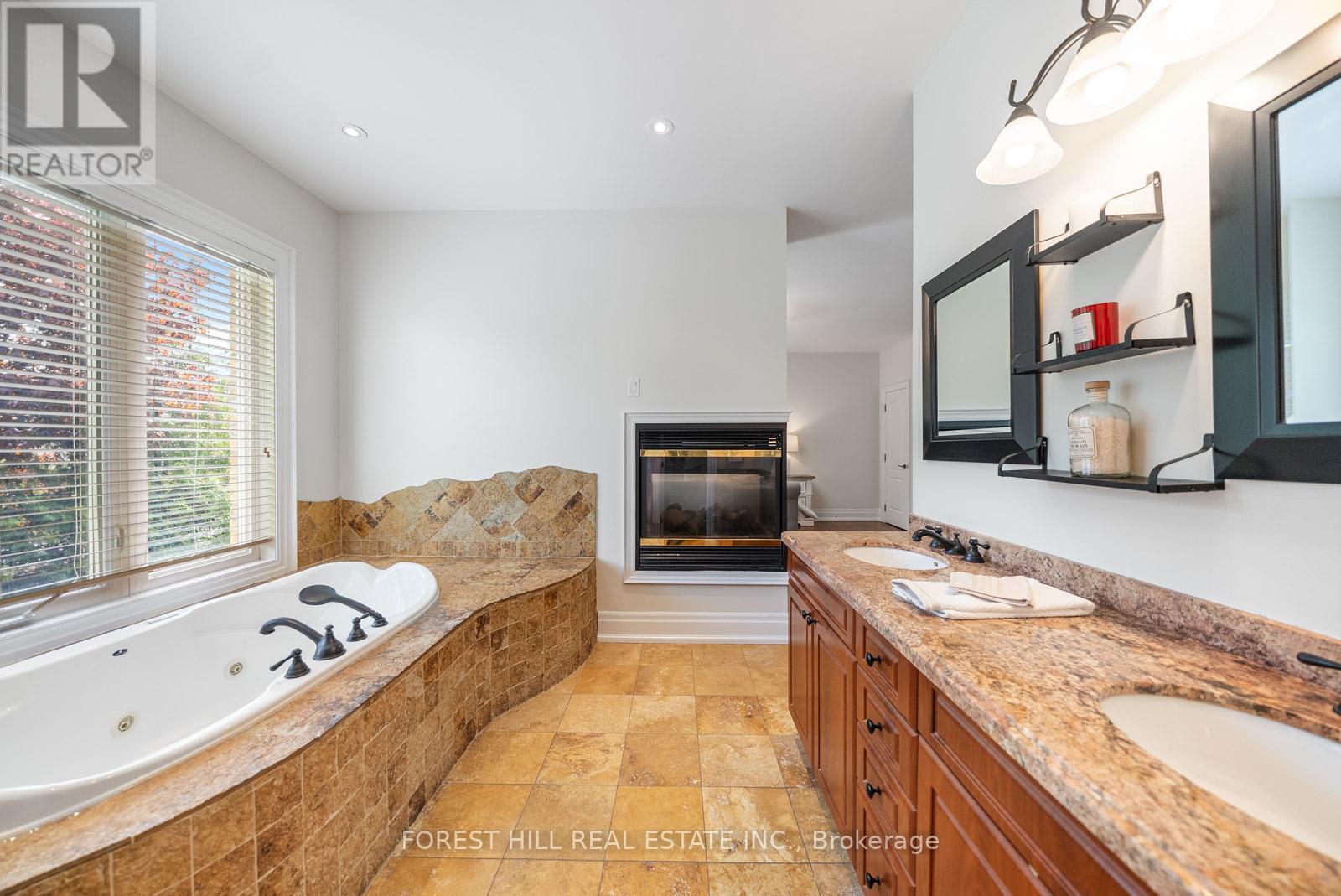 109 Dell Park Avenue, Toronto, Ontario  M6B 2V2 - Photo 32 - C13157214