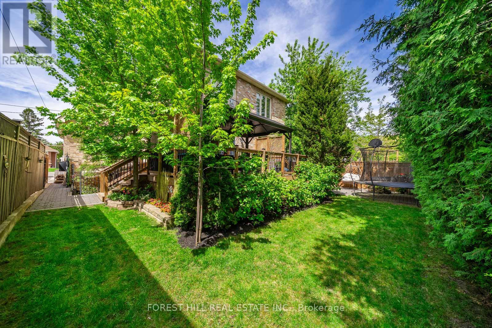 109 Dell Park Avenue, Toronto, Ontario  M6B 2V2 - Photo 47 - C13157214