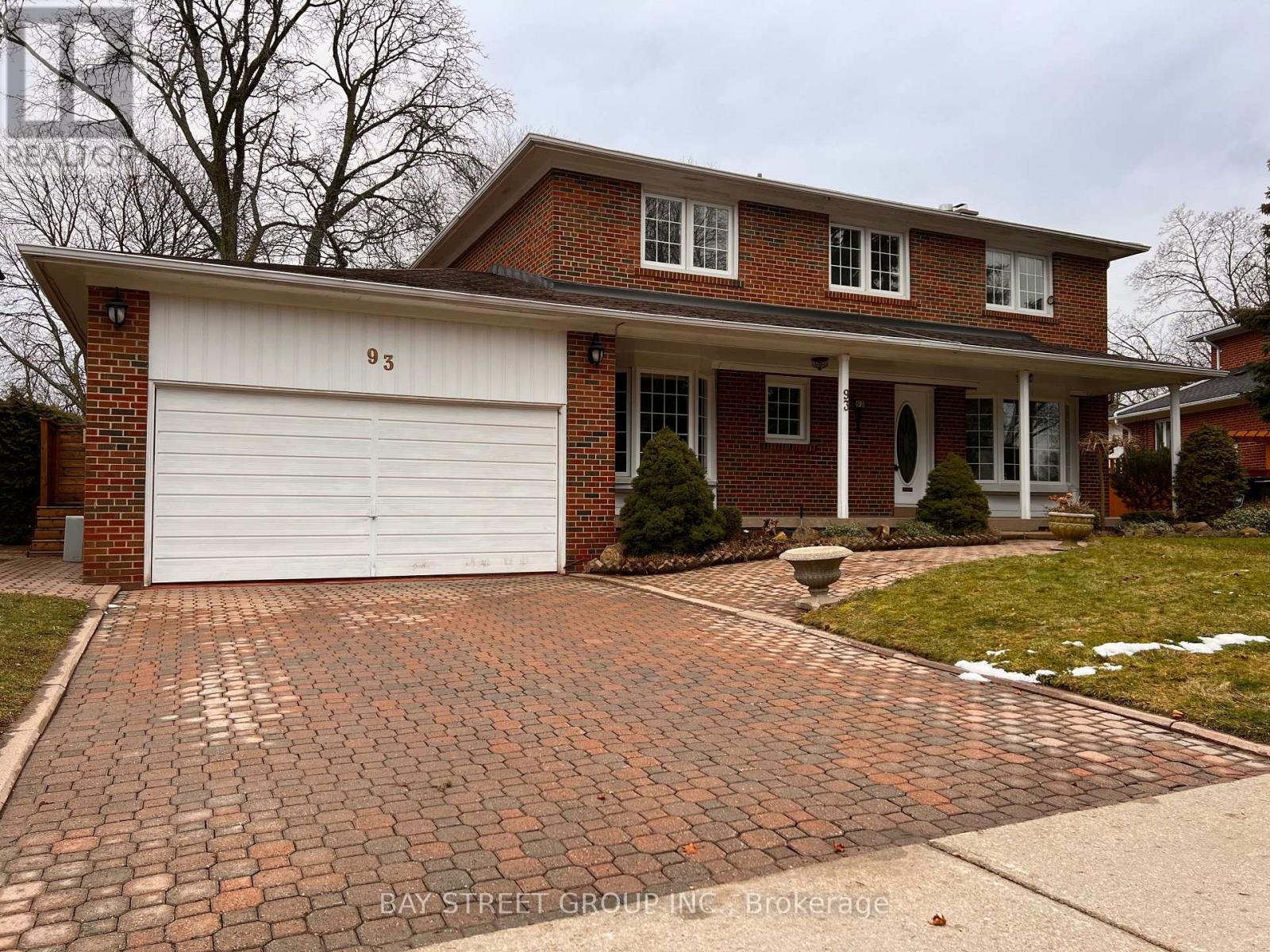 93 Lord Seaton Road, Toronto, Ontario  M2P 1K7 - Photo 2 - C13157240