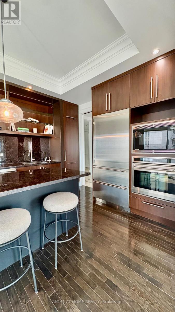 1402 - 80 Yorkville Avenue Ne, Toronto, Ontario  M5R 2C2 - Photo 19 - C13157282