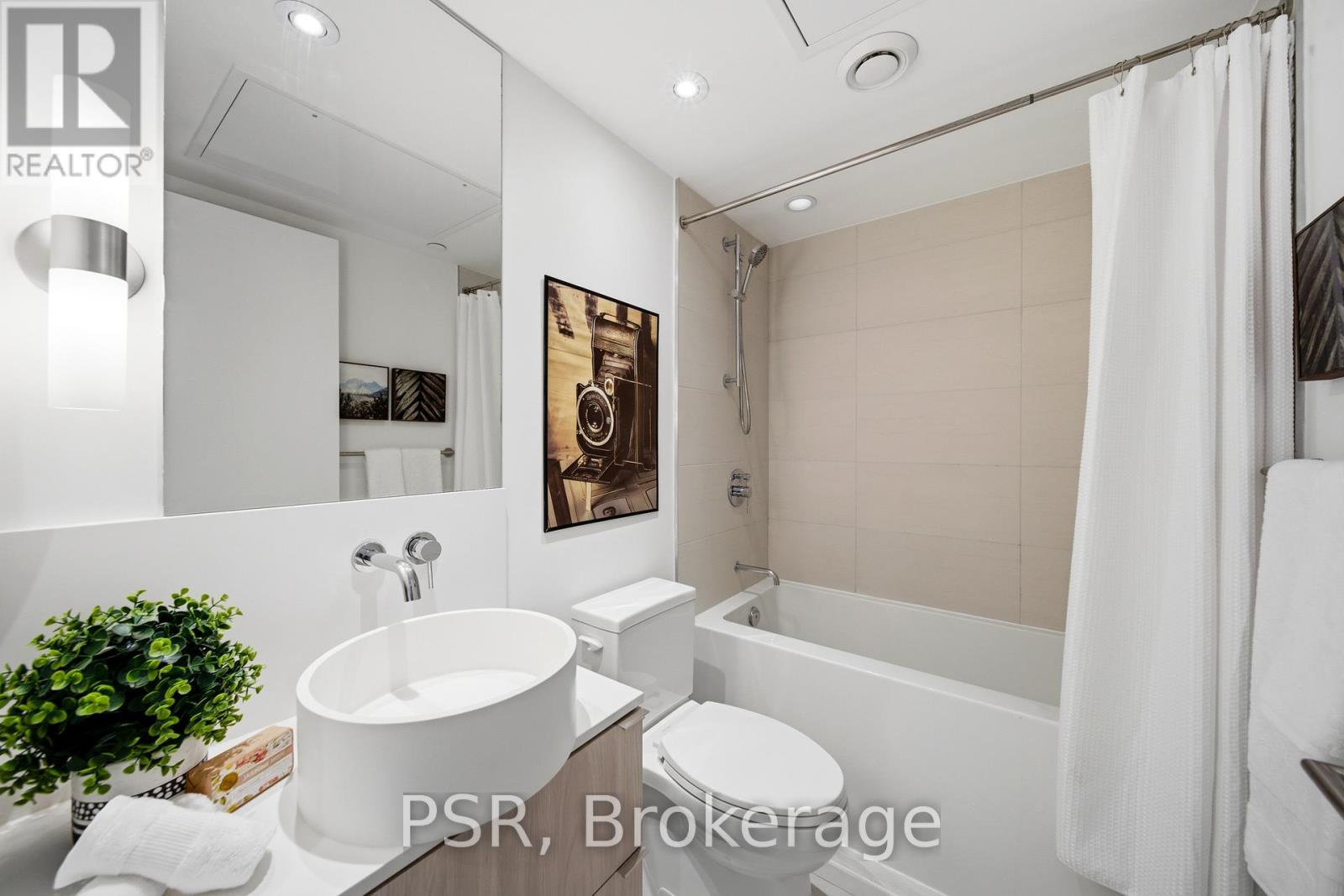 2005 - 161 Roehampton Avenue, Toronto, Ontario  M4P 0C8 - Photo 19 - C13157448