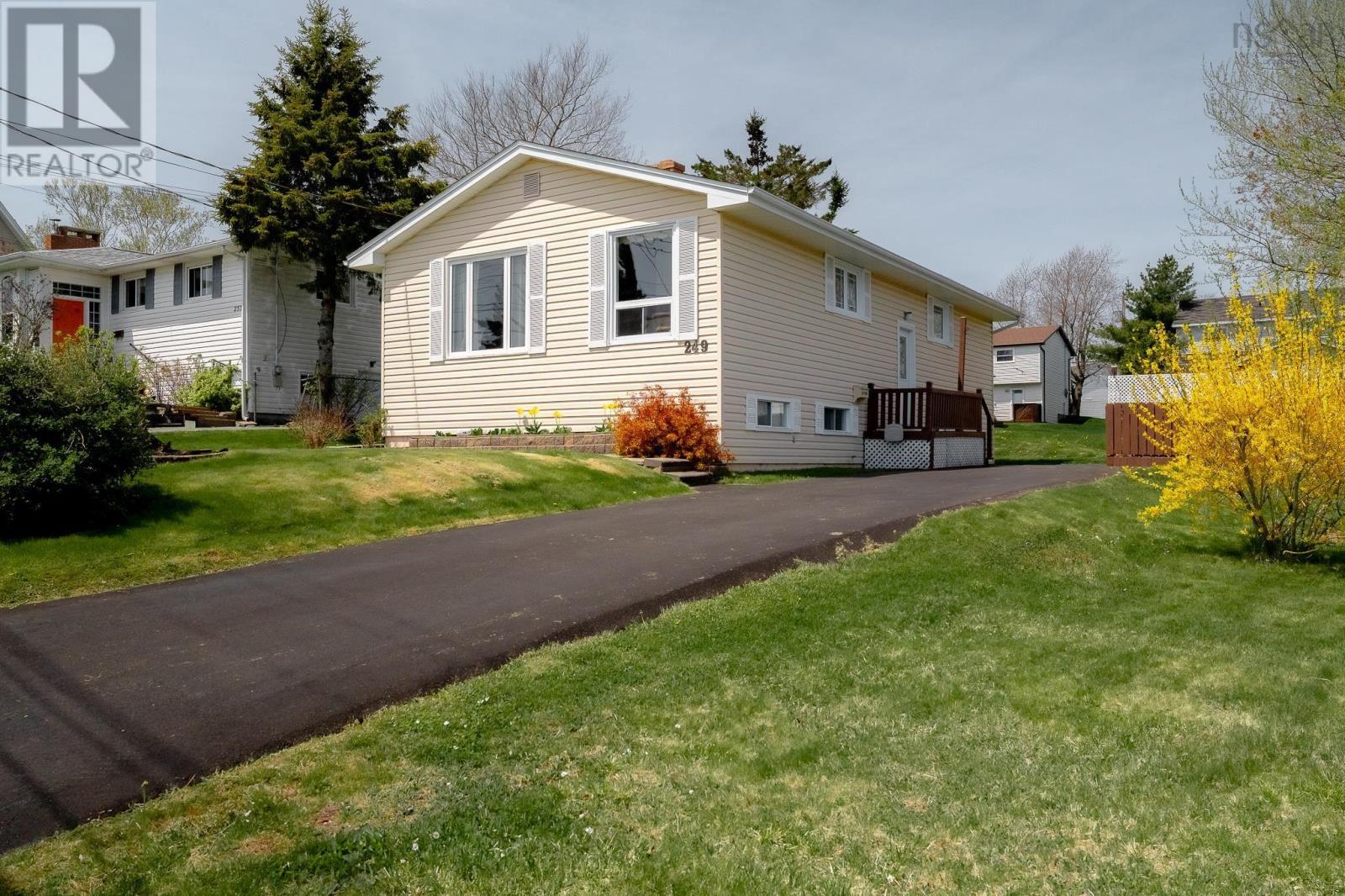 249 Poplar Drive, Dartmouth, Nova Scotia  B2W 4K6 - Photo 2 - 202611655