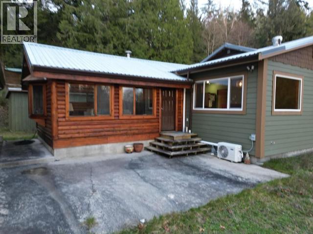 4002 Highway 101, Powell River, British Columbia   - Photo 28 - 19629