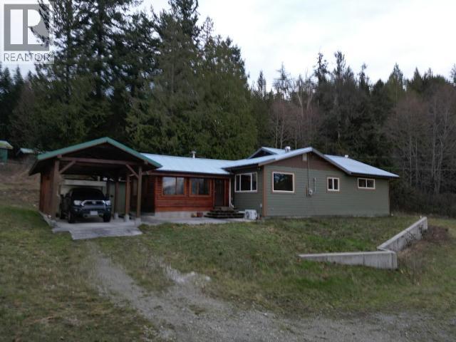 4002 Highway 101, Powell River, British Columbia   - Photo 21 - 19629