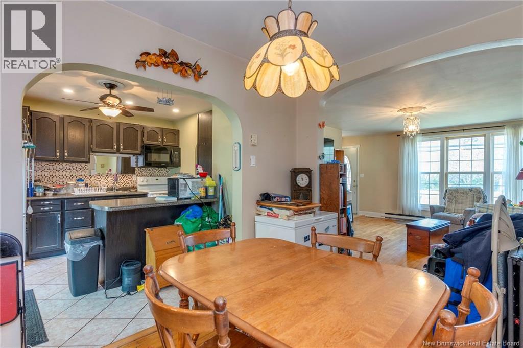 307 Main Street, Sussex, New Brunswick  E4E 1R7 - Photo 3 - NB139782