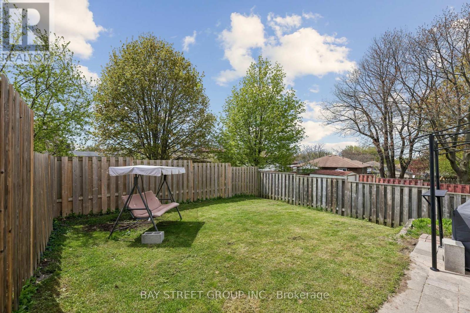 1165 Southdale Avenue S, Oshawa, Ontario  L1H 7Y9 - Photo 34 - E13157120