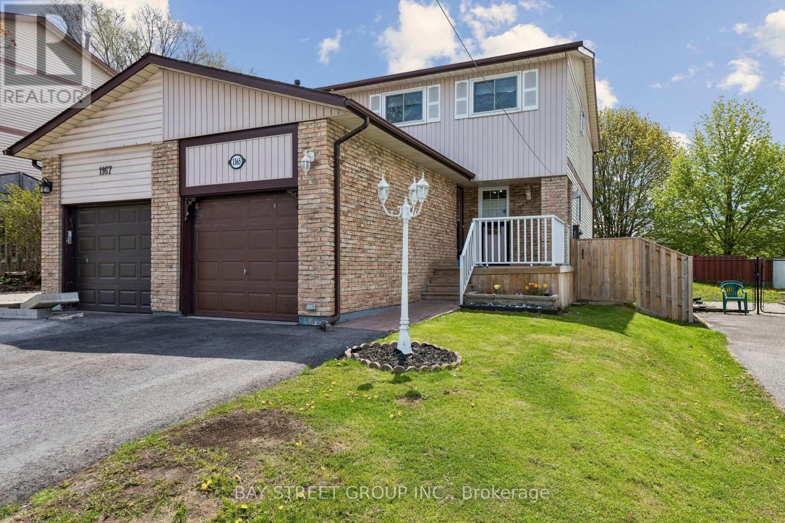 1165 Southdale Avenue S, Oshawa, Ontario  L1H 7Y9 - Photo 5 - E13157120