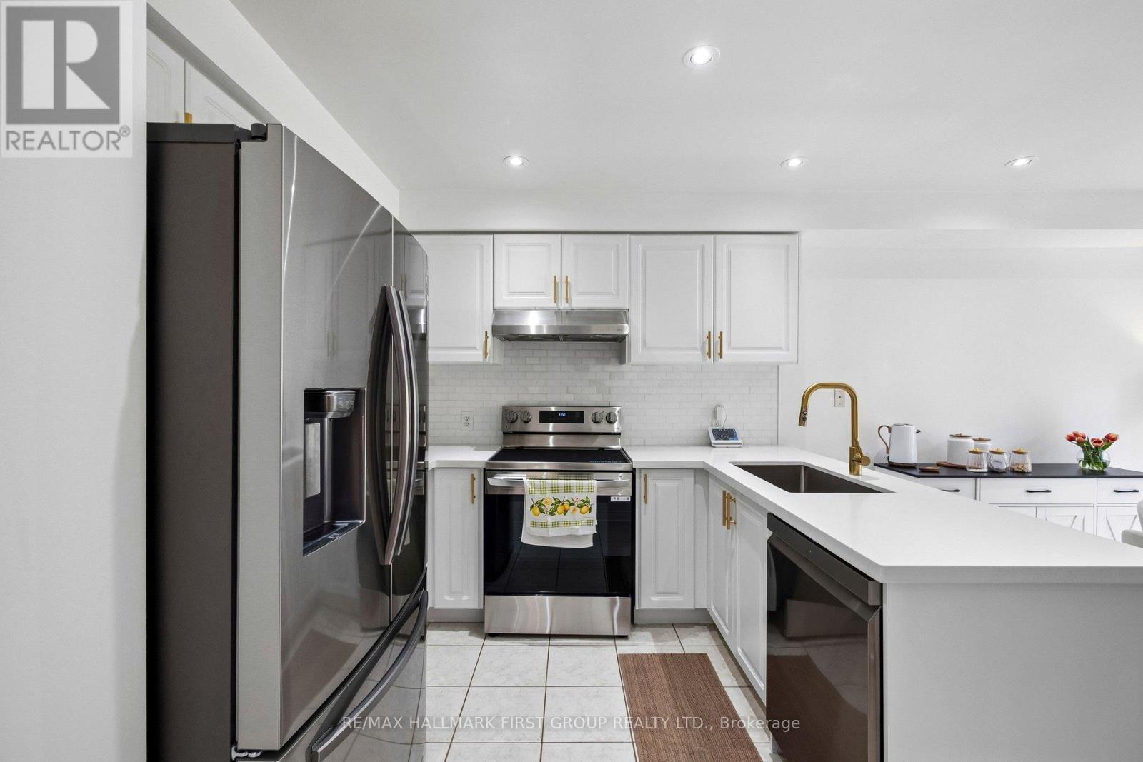 43 Nobbs Drive, Ajax, Ontario  L1T 4L8 - Photo 18 - E13157252