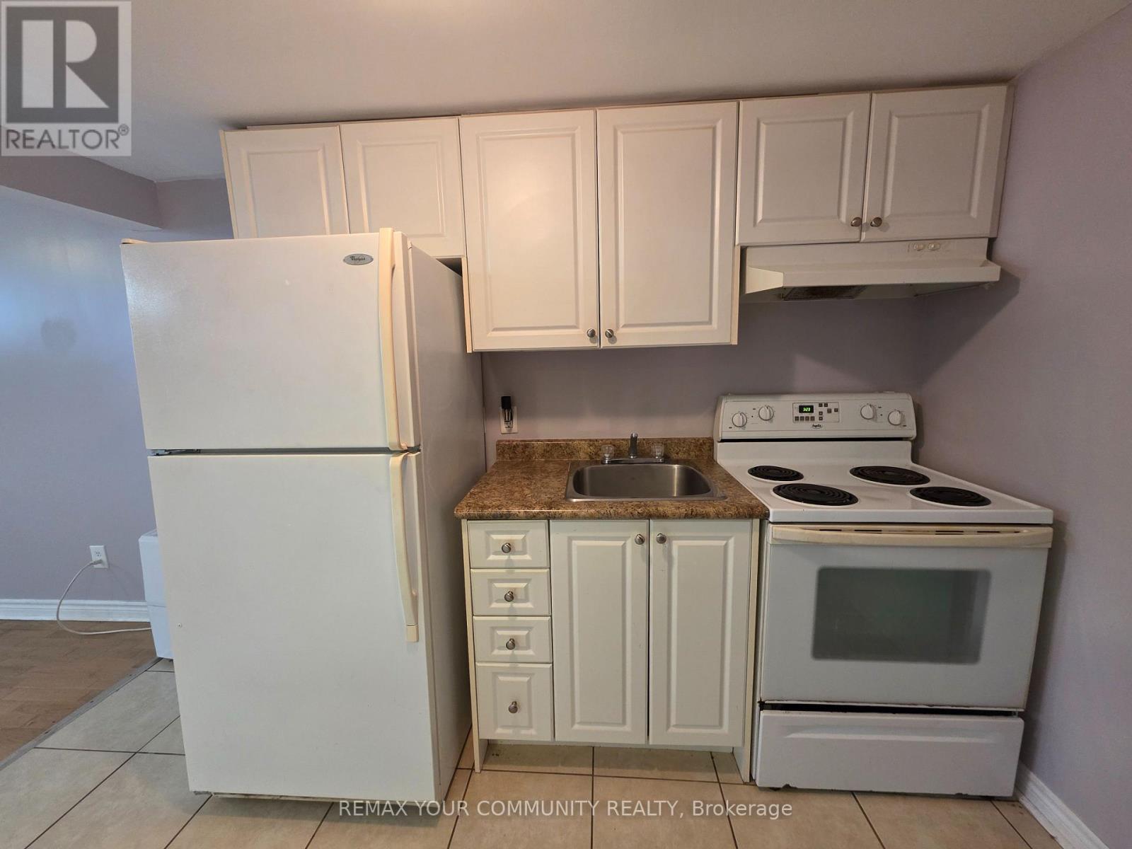 Bsmt - 331 Phillip Murray Avenue, Oshawa, Ontario L1J 1H1 - Photo 5 - E13157334