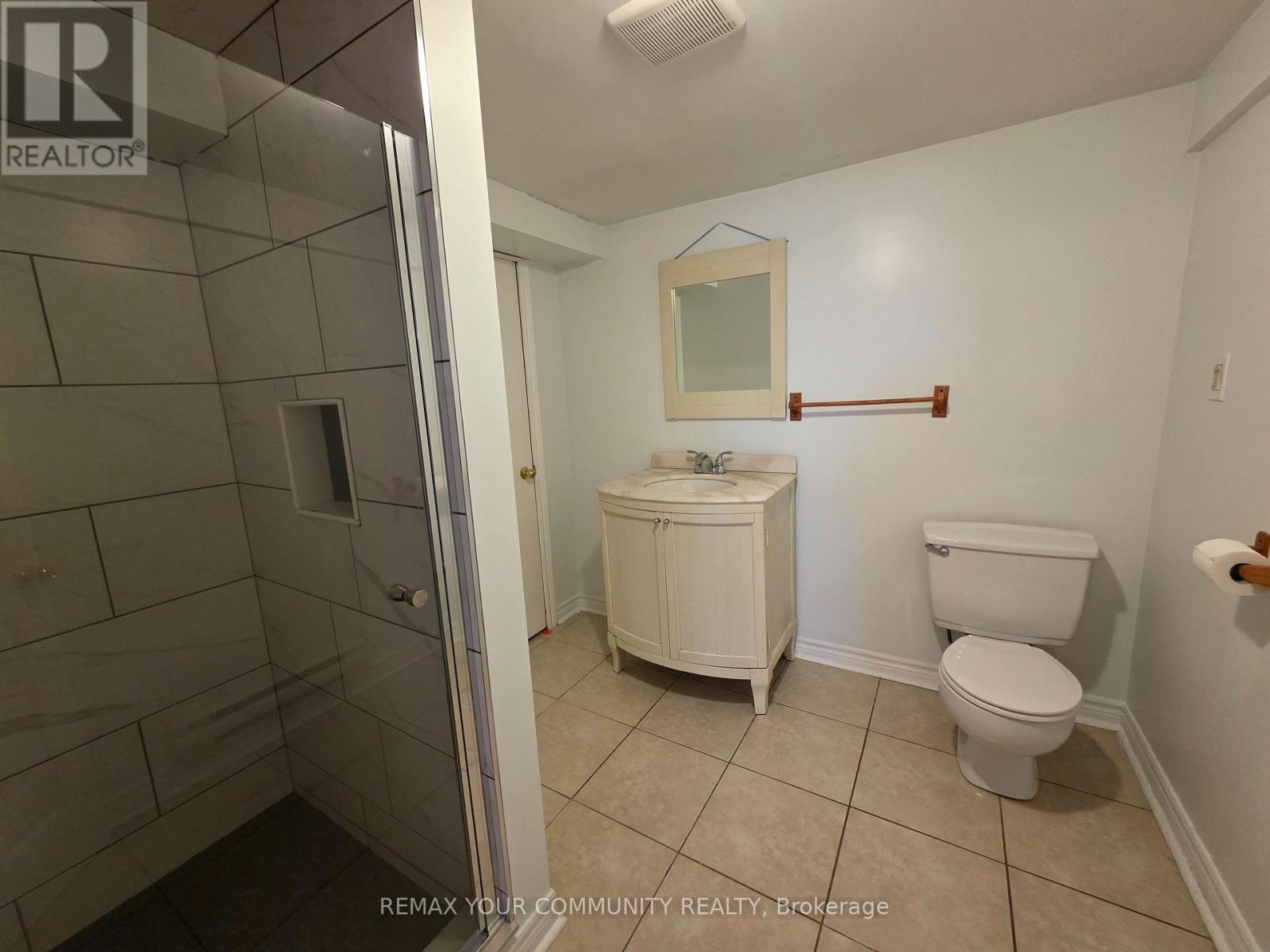 Bsmt - 331 Phillip Murray Avenue, Oshawa, Ontario L1J 1H1 - Photo 6 - E13157334