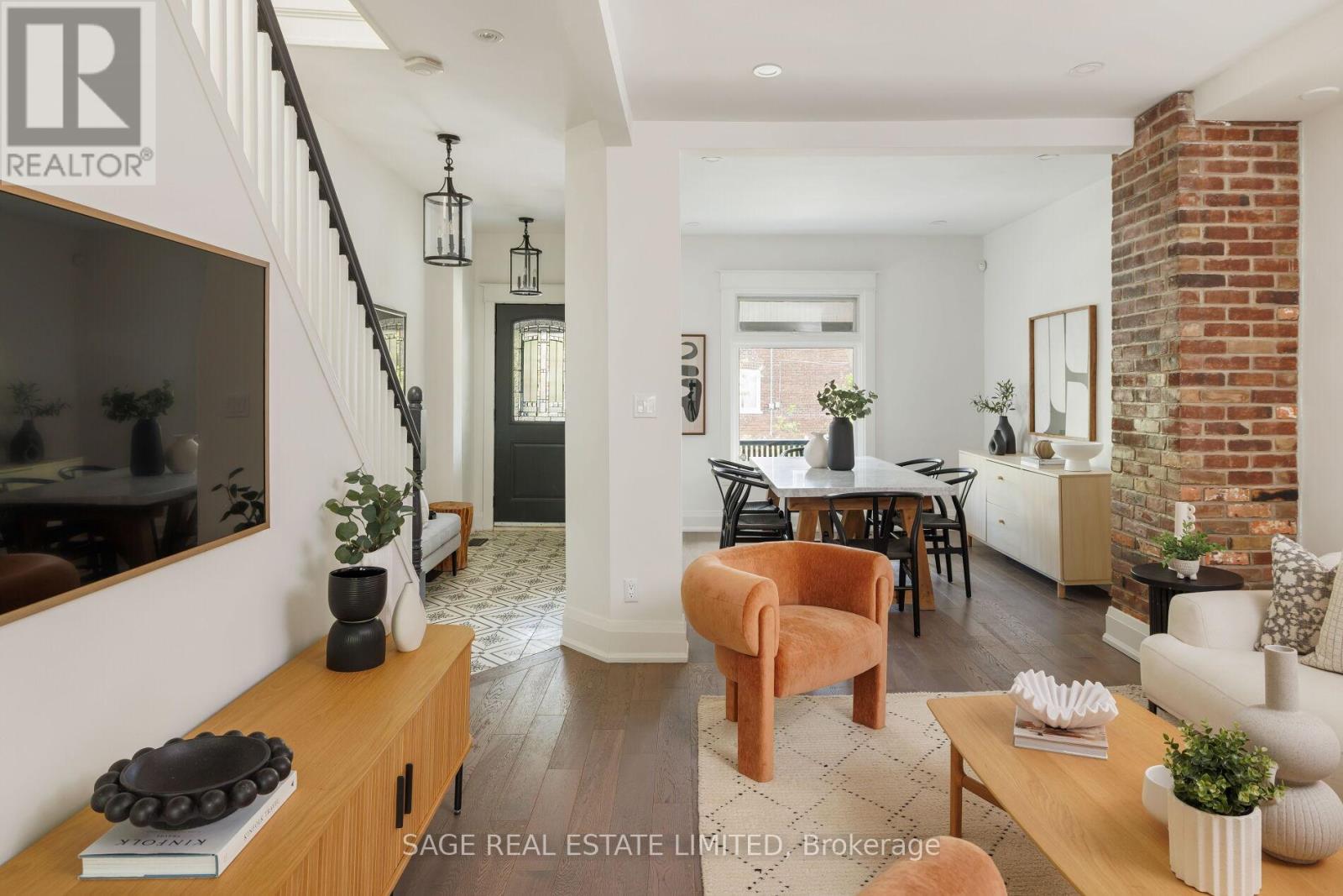 108 Dewhurst Boulevard, Toronto, Ontario  M4J 3J3 - Photo 12 - E13157340