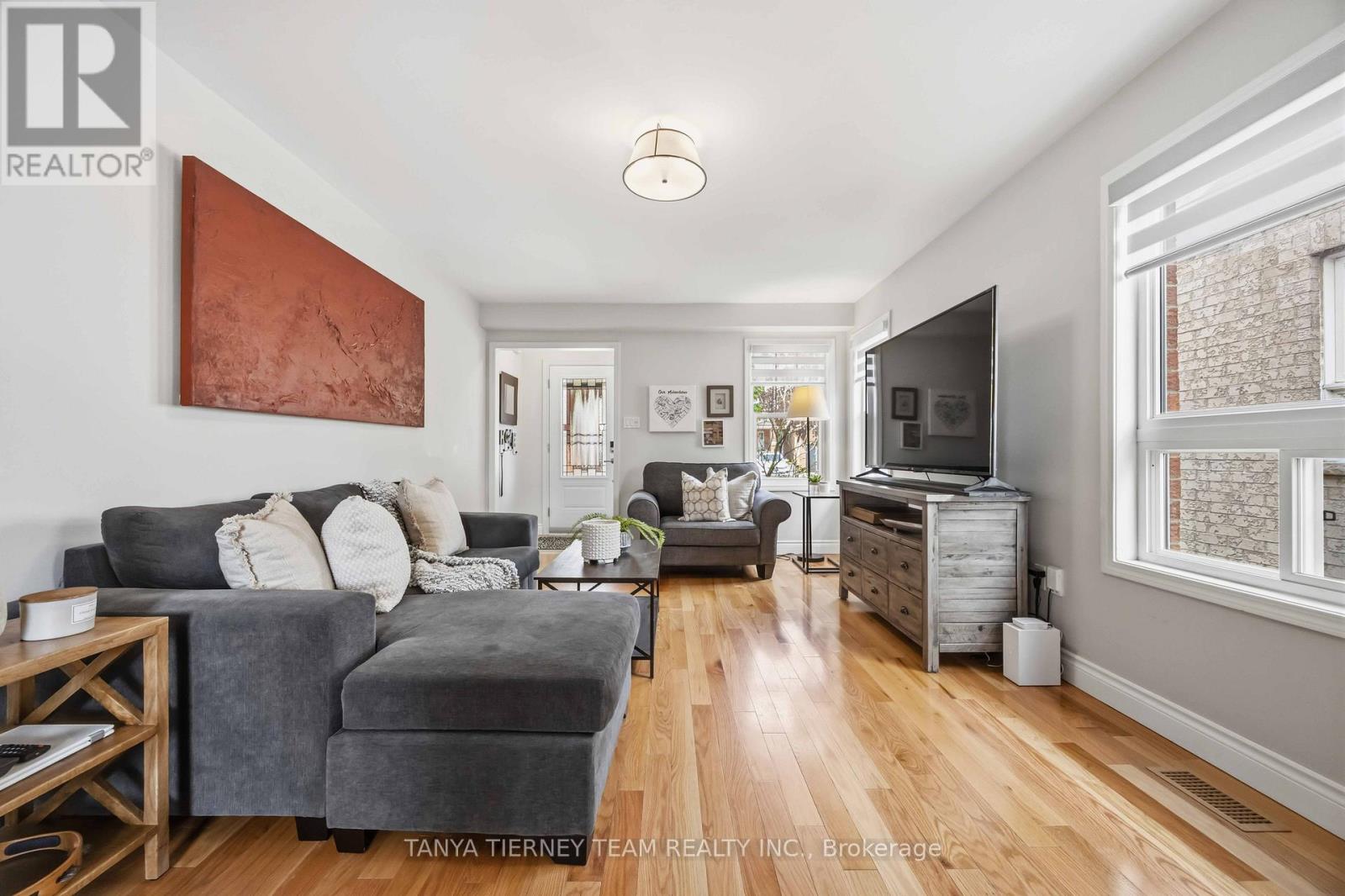 7 Brownridge Place, Whitby, Ontario  L1P 1W4 - Photo 8 - E13157362