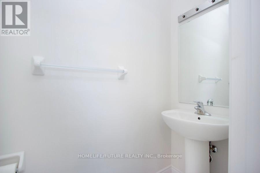 Main & 2nd Floor - 1359 Klondike Drive, Oshawa, Ontario  L1T 0T1 - Photo 11 - E13157398