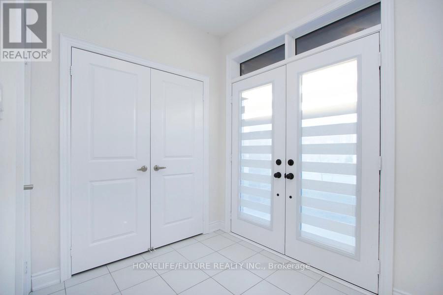 Main & 2nd Floor - 1359 Klondike Drive, Oshawa, Ontario  L1T 0T1 - Photo 2 - E13157398