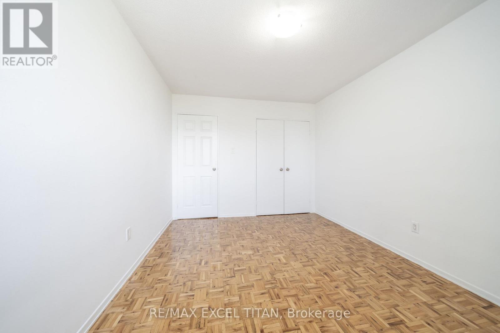412 - 5 Glamorgan Avenue, Toronto, Ontario M1P 4P1 - Photo 4 - E13157432