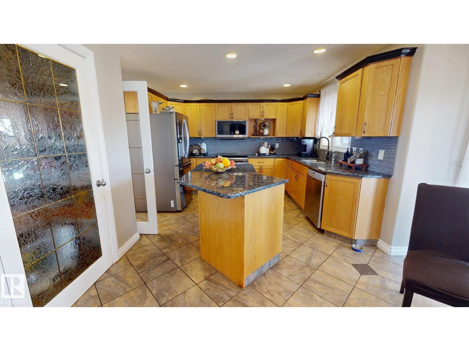 325 Cutts Co Nw, Edmonton, Alberta  T6V 1M7 - Photo 7 - E4489138