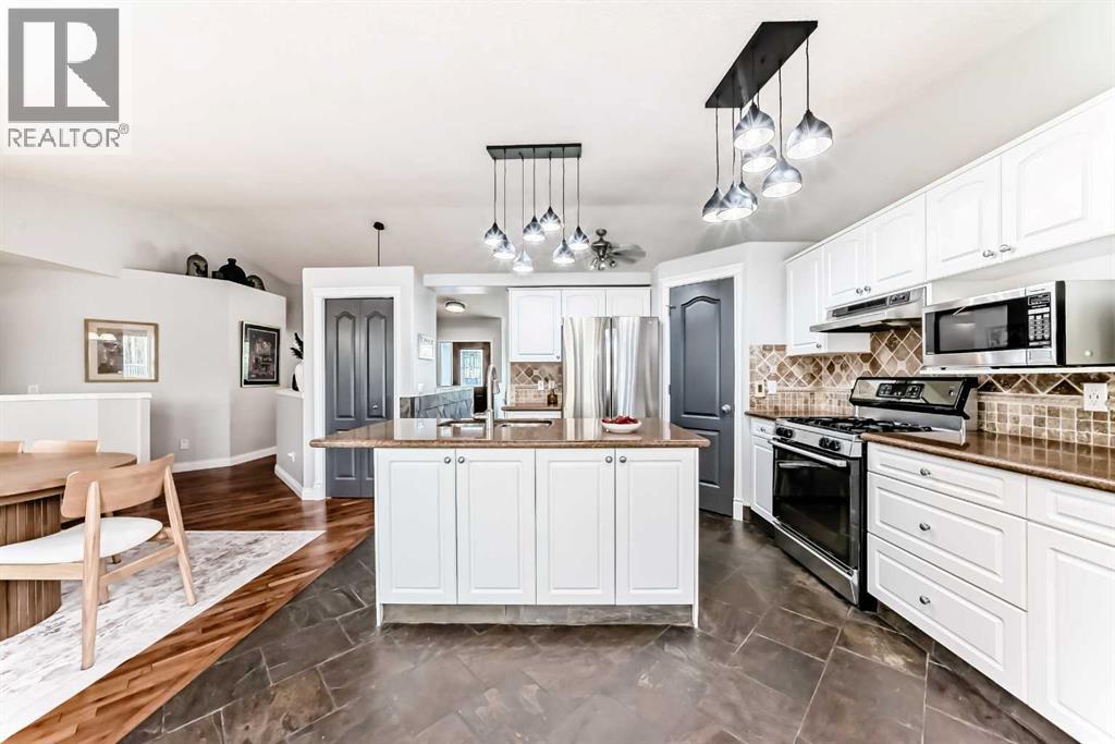260 Westchester Way, Chestermere, Alberta  T1X 1E2 - Photo 9 - A2310153